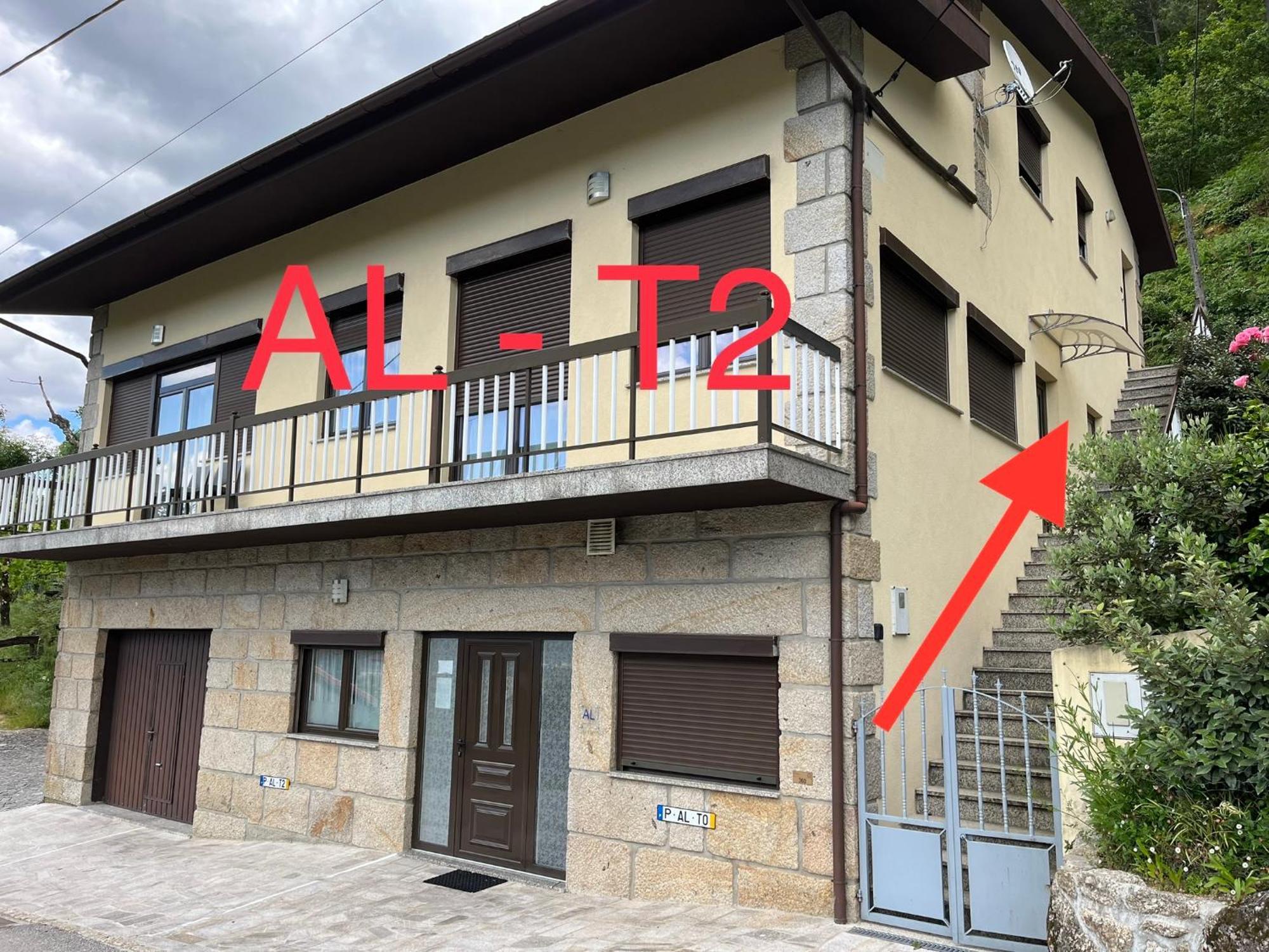 Casa de Casarelhos - T2 - Lareira com recuperador de calor para aquecimento - Vistas rio - Gerês Vila Exterior foto